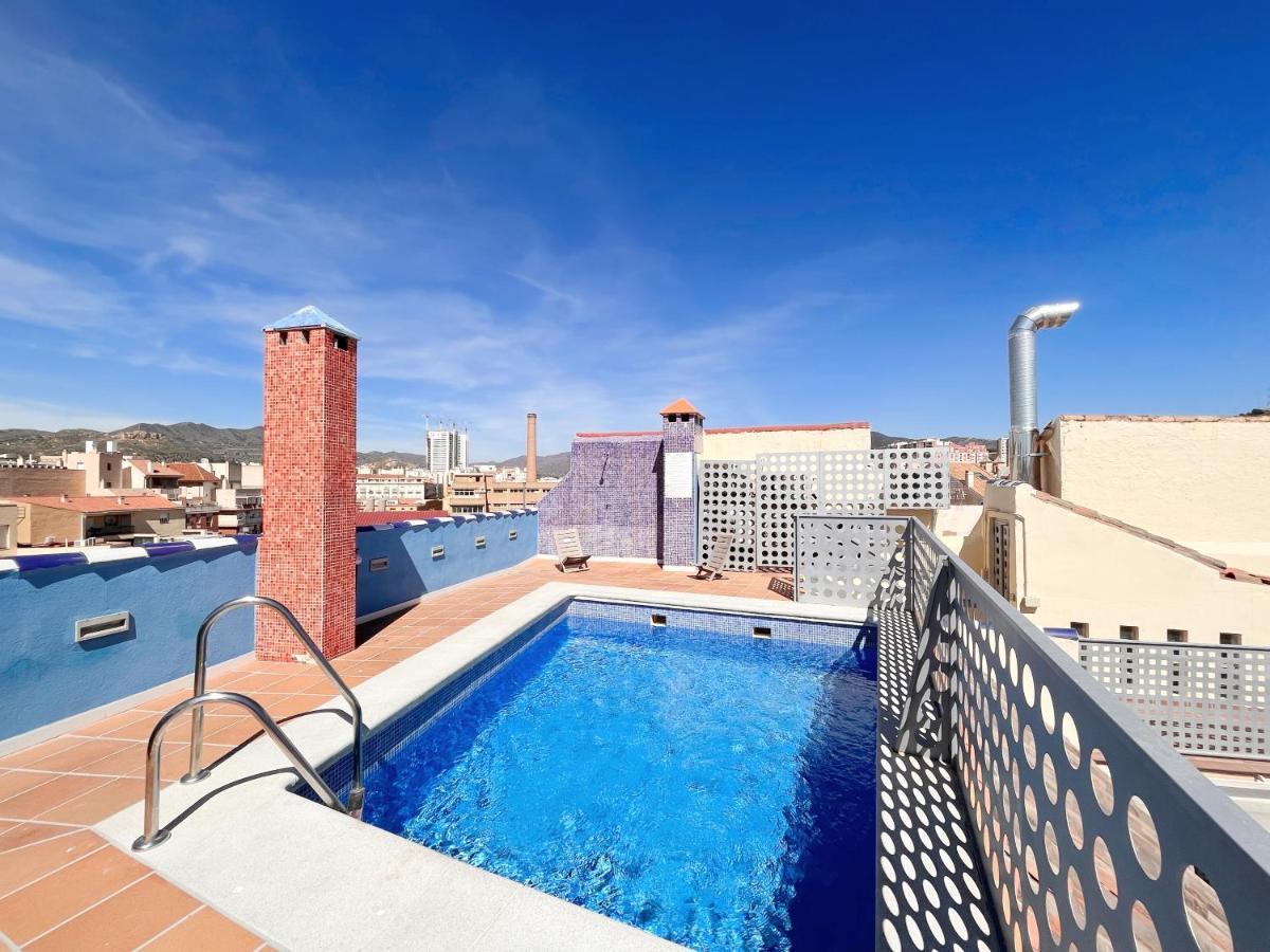 Homely Malaga Carreteria Con Piscina Exterior foto